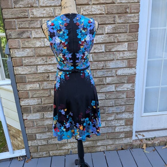 ⭐ London Times Floral Sheath Dress Size 2 - Picture 13 of 13